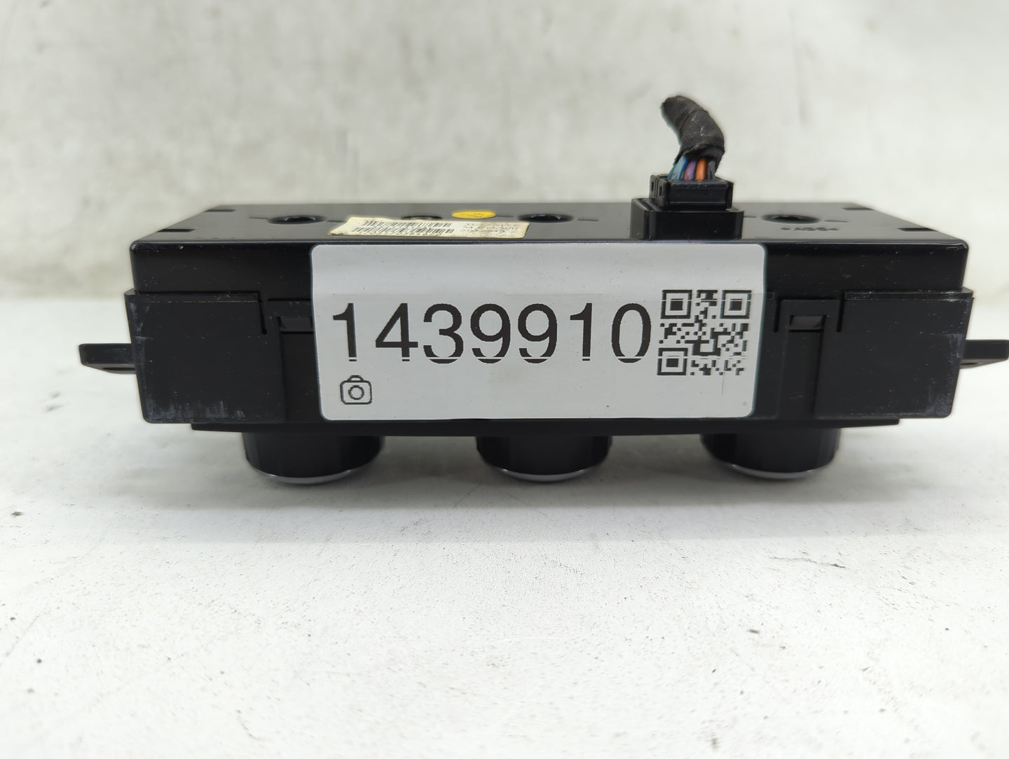 2011-2020 Dodge Journey Climate Control Module Temperature AC/Heater Replacement P/N:55111312AC Fits OEM Used Auto Parts - O