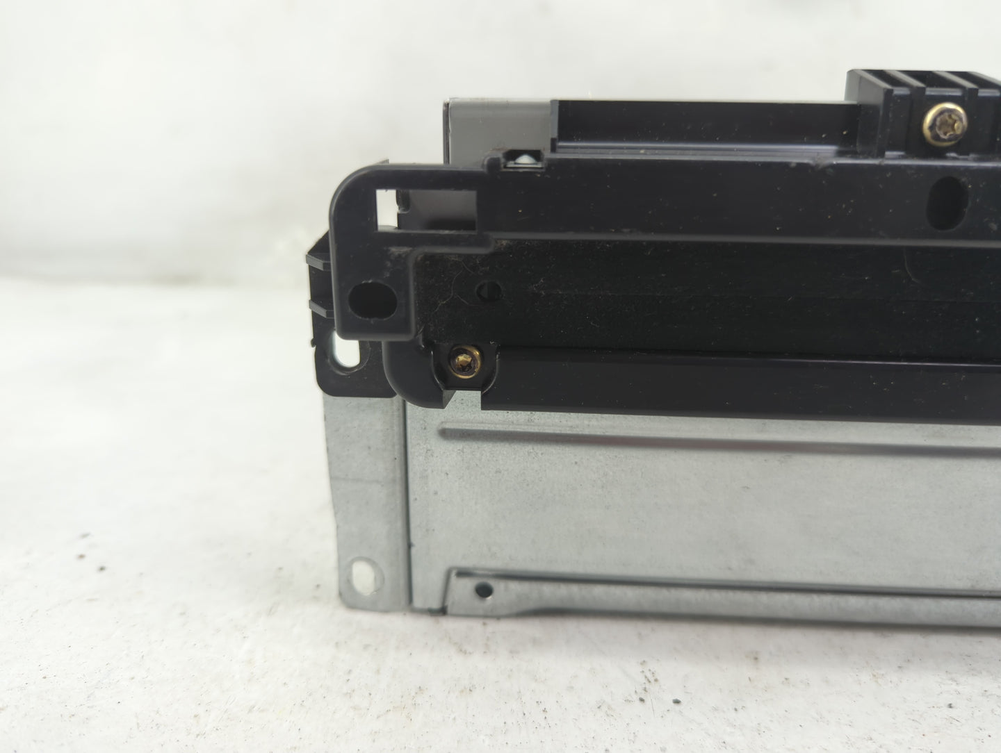 2017 Dodge Journey Radio AM FM Cd Player Receiver Replacement P/N:P68209666AF Fits OEM Used Auto Parts - Oemusedautoparts1.c