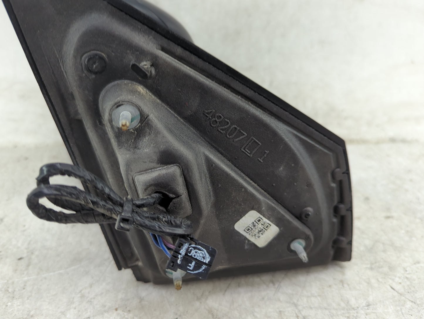 2017 Dodge Journey Driver Side View Mirror - Left Door Mirror OEM Used - Oemusedautoparts1.com