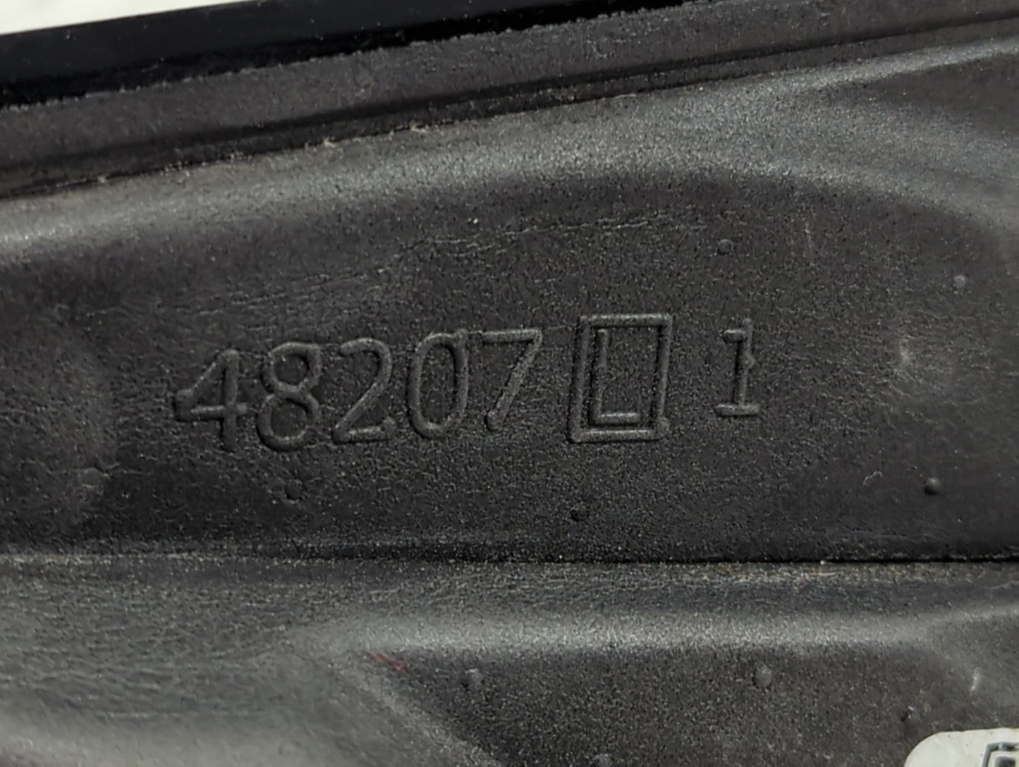 2017 Dodge Journey Driver Side View Mirror - Left Door Mirror OEM Used - Oemusedautoparts1.com