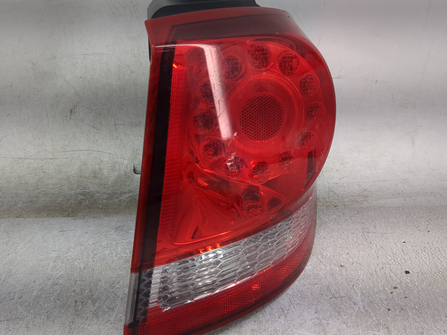 2017 Dodge Journey Tail Light Assembly Passenger Right OEM P/N:68078464AD Fits OEM Used Auto Parts - Oemusedautoparts1.com