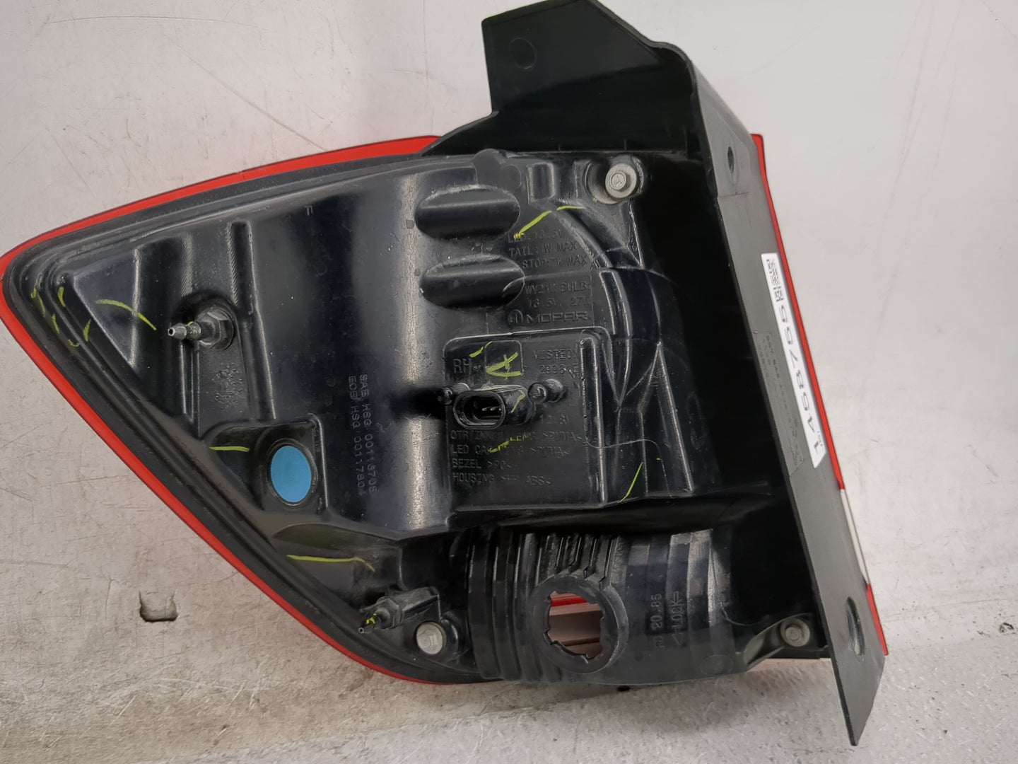 2017 Dodge Journey Tail Light Assembly Passenger Right OEM P/N:68078464AD Fits OEM Used Auto Parts - Oemusedautoparts1.com