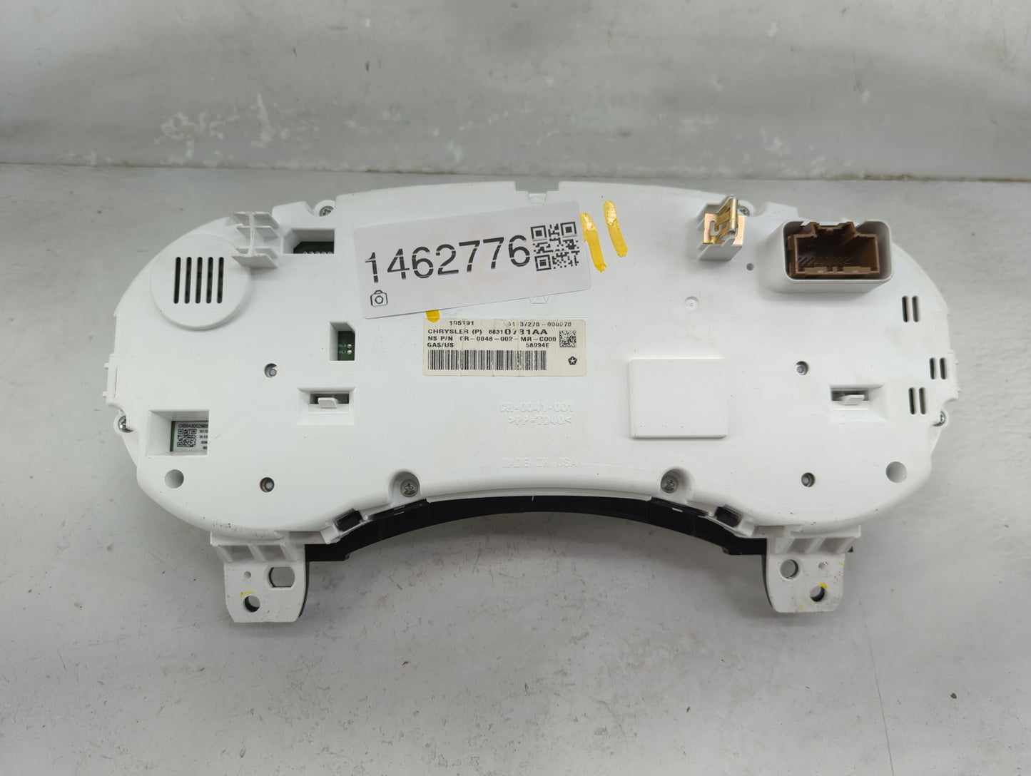 2017 Dodge Journey Instrument Cluster Speedometer Gauges P/N:68310781AA CR-0048-002-MR-C000 Miles: Fits OEM Used Auto Parts 