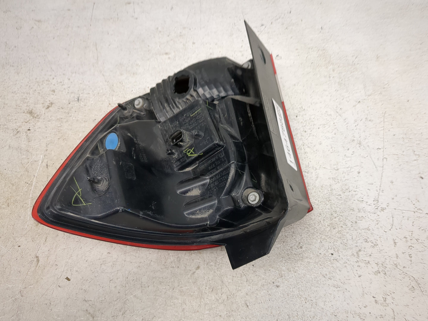 2017 Dodge Journey Tail Light Assembly Driver Left OEM P/N:68227133AA Fits OEM Used Auto Parts - Oemusedautoparts1.com