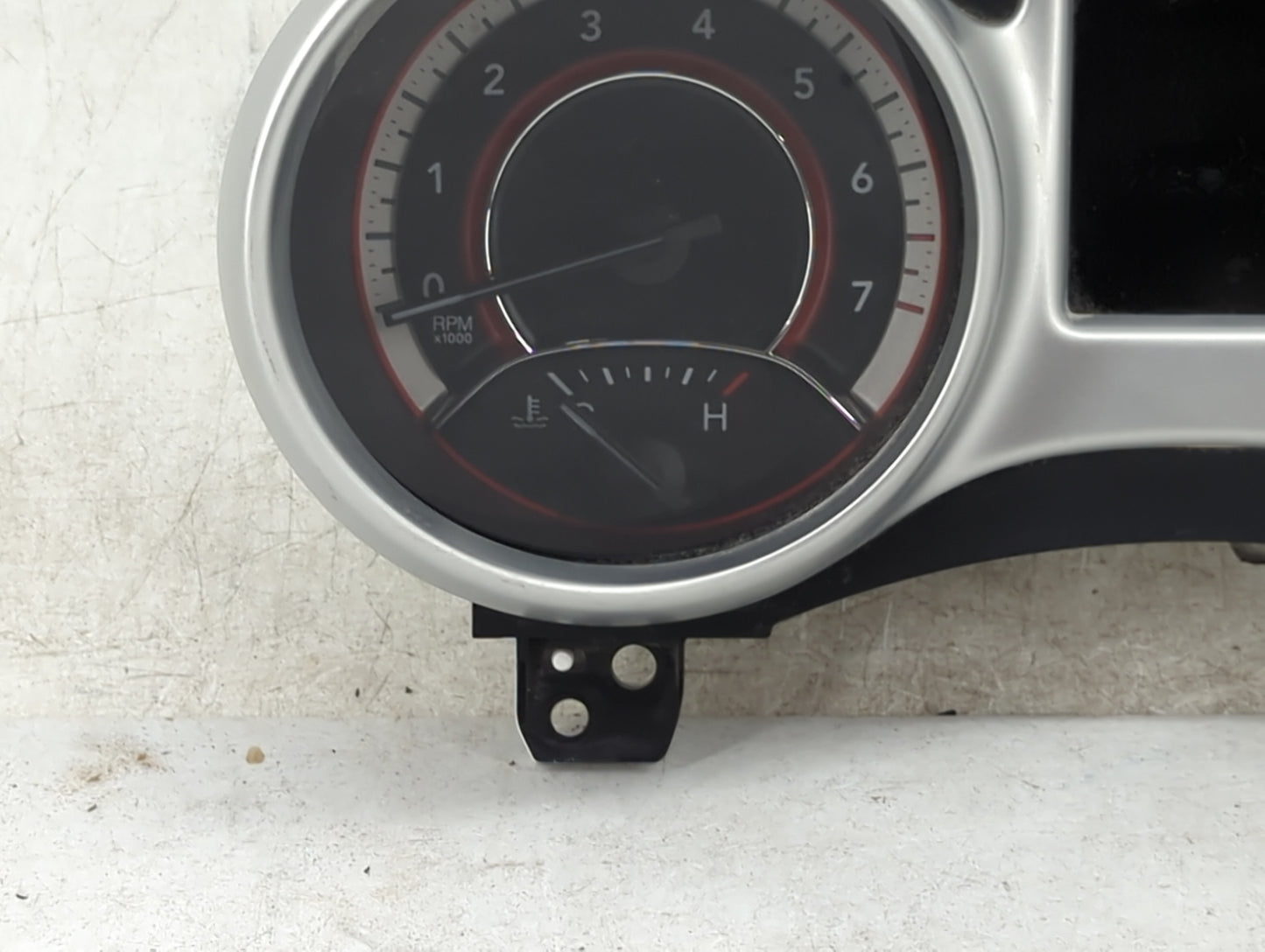 2017 Dodge Journey Instrument Cluster Speedometer Gauges P/N:68310781AA CR-0048-002-MR-C000 Miles: Fits OEM Used Auto Parts 