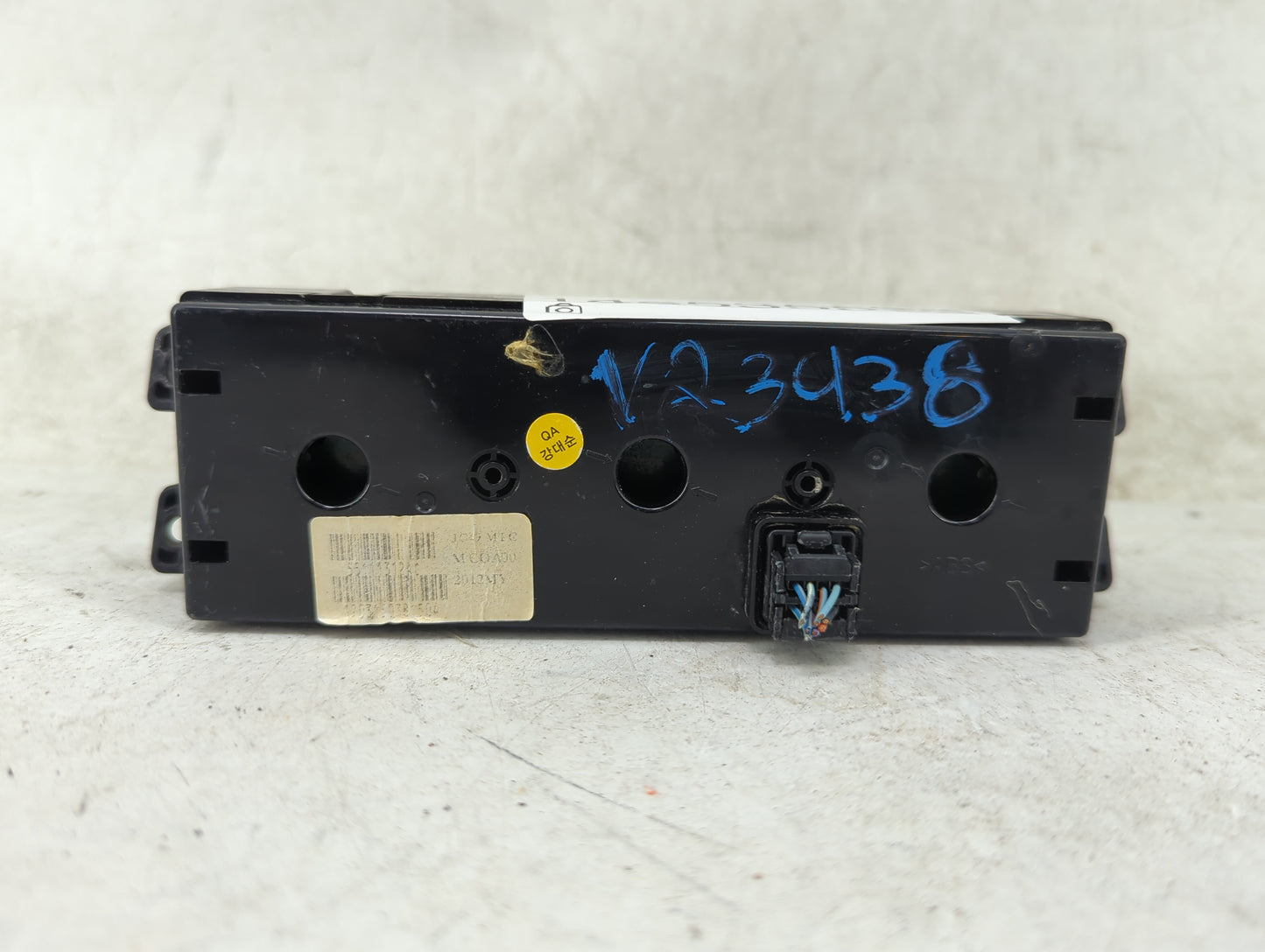 2011-2020 Dodge Journey Climate Control Module Temperature AC/Heater Replacement P/N:55111312AC Fits OEM Used Auto Parts - O
