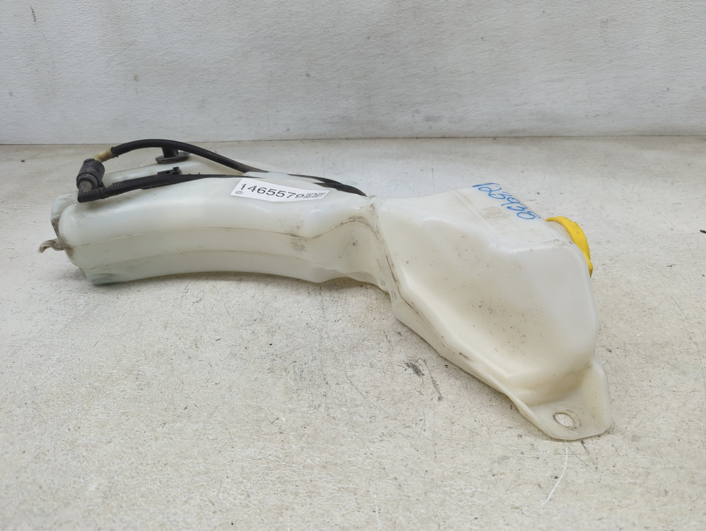 2017 Dodge Journey Windshield Washer Fluid Reservoir Bottle Oem 1465579 - Oemusedautoparts1.com