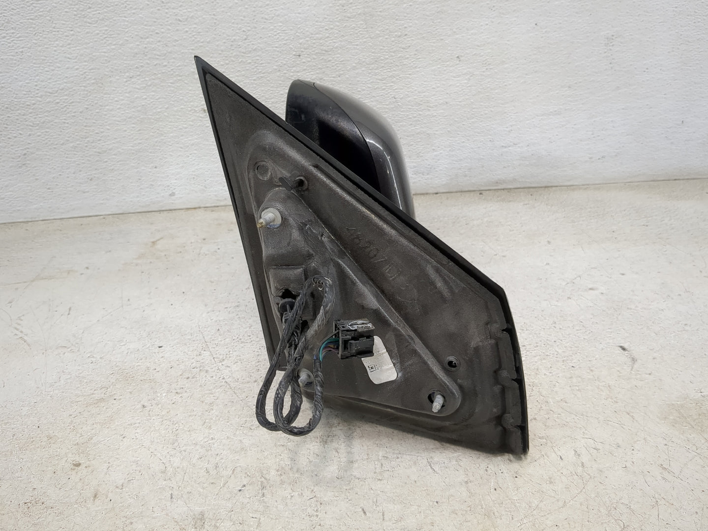 2017 Dodge Journey Driver Side View Mirror - Left Door Mirror OEM Used - Oemusedautoparts1.com