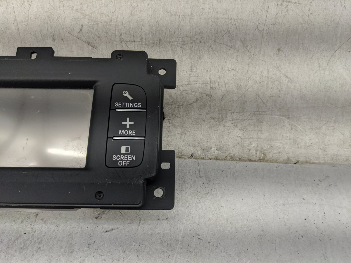 2017 Dodge Journey Information Display Screen 1468417 - Oemusedautoparts1.com