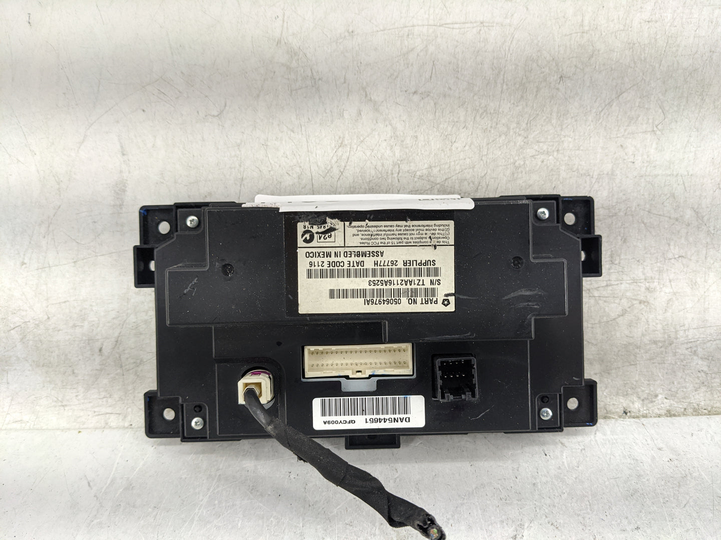 2017 Dodge Journey Information Display Screen 1468417 - Oemusedautoparts1.com