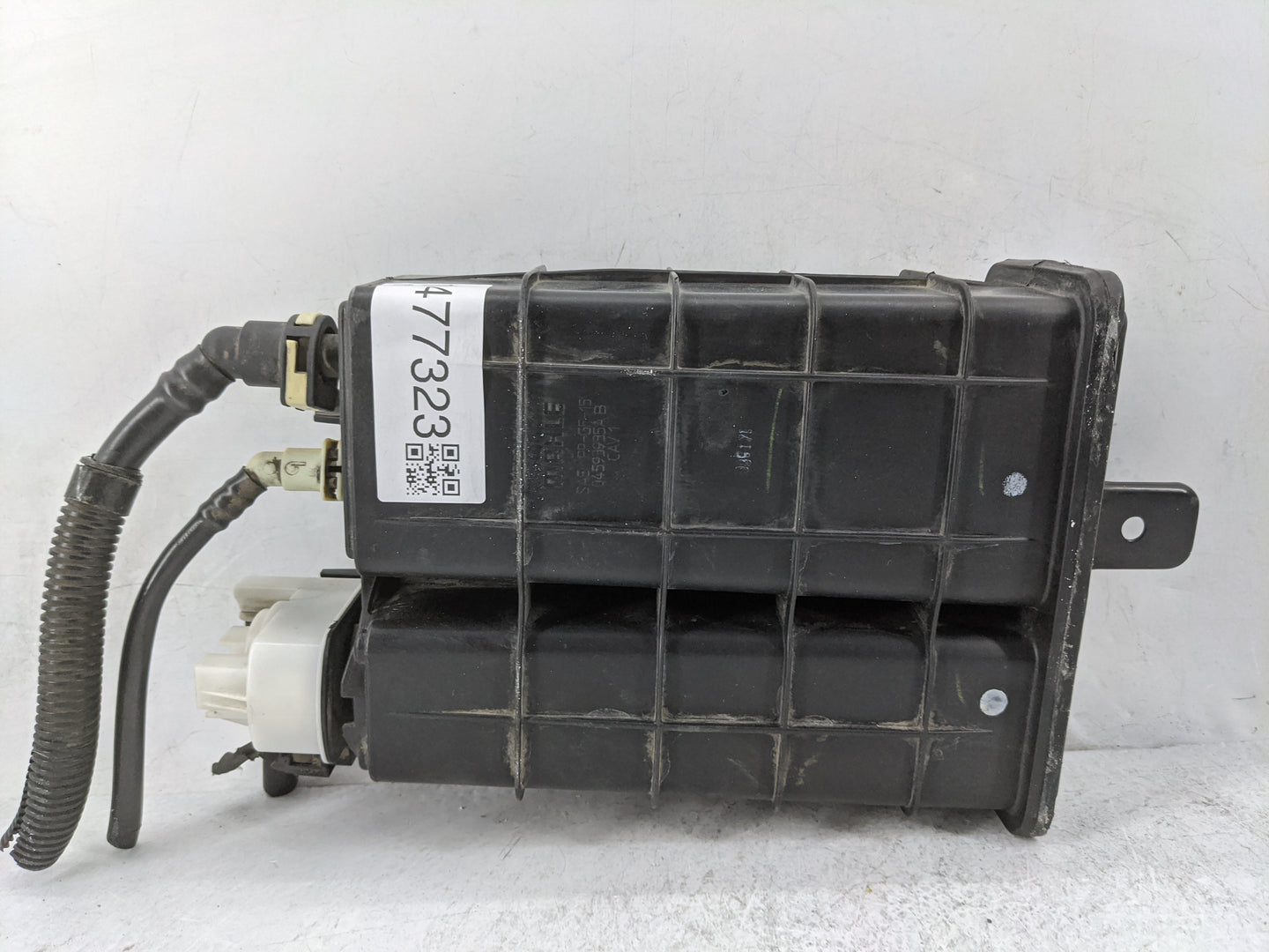 2017 Dodge Journey Fuel Vapor Charcoal Canister 1477323 - Oemusedautoparts1.com