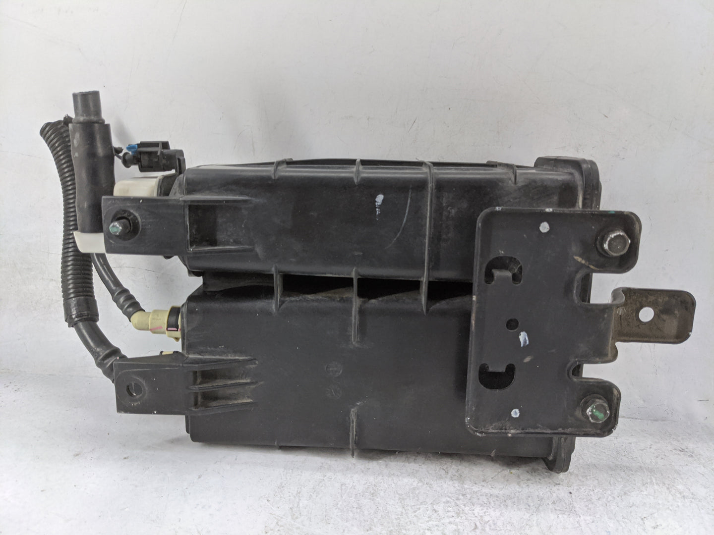 2017 Dodge Journey Fuel Vapor Charcoal Canister 1477323 - Oemusedautoparts1.com