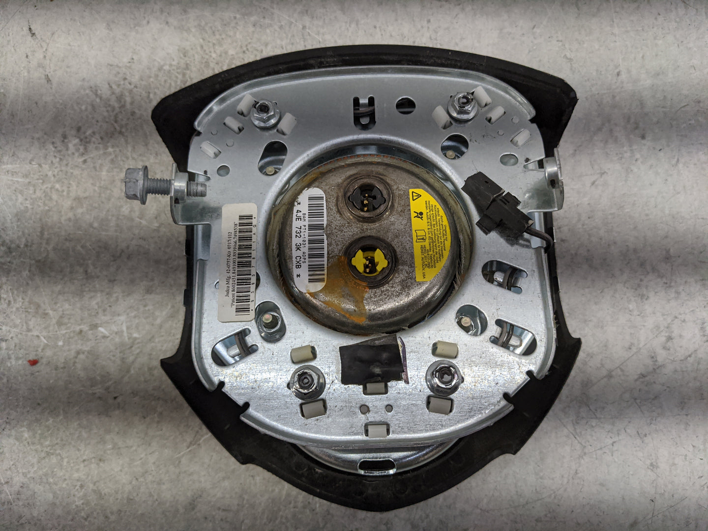 2013-2019 Dodge Journey Air Bag Driver Left Steering Wheel Mounted 1477524 - Oemusedautoparts1.com