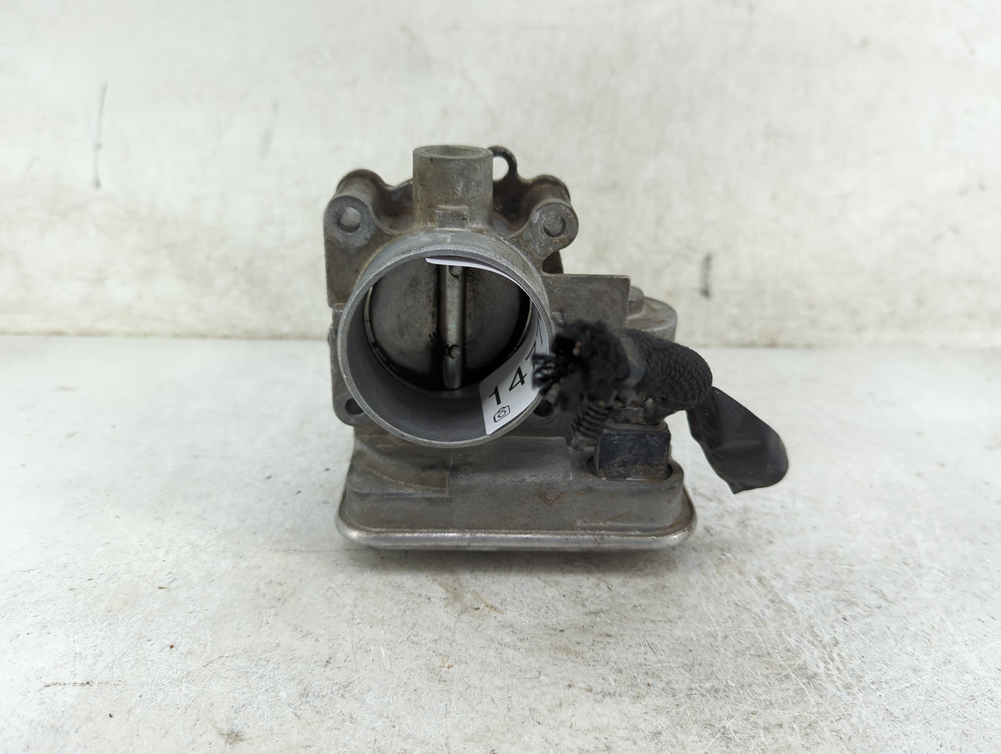 2009-2018 Dodge Journey Throttle Body Fits Fits 2007 2008 2009 2010 2011 2012 2013 2014 2015 2016 2017 2018 OEM Used Auto Pa