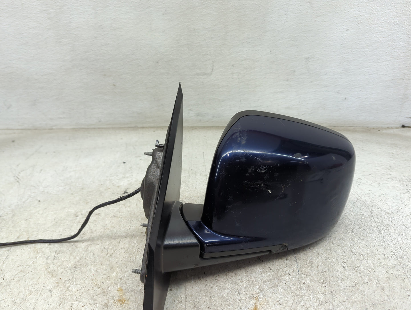2017 Dodge Journey Driver Side View Mirror - Left Door Mirror OEM Used - Oemusedautoparts1.com
