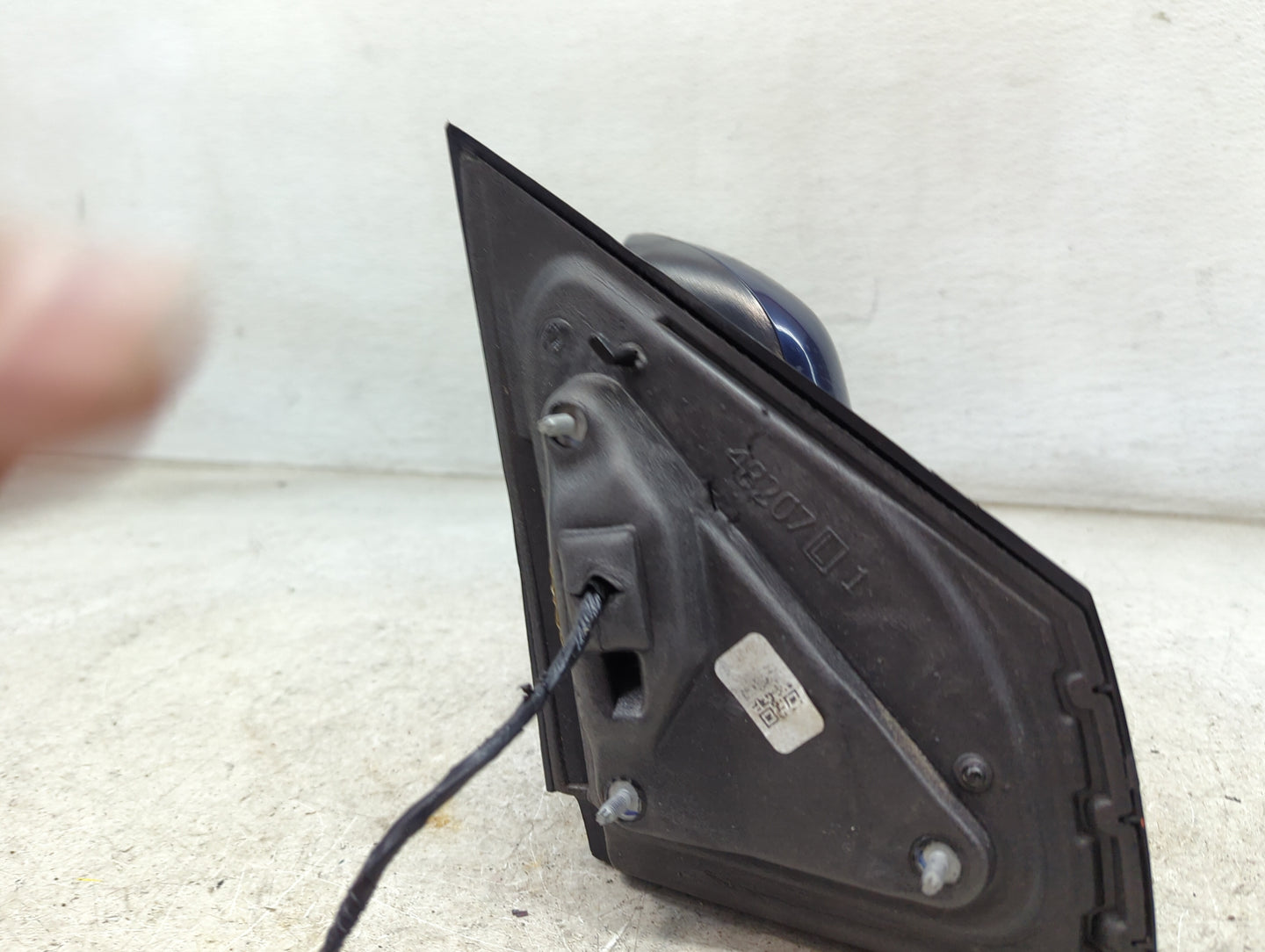 2017 Dodge Journey Driver Side View Mirror - Left Door Mirror OEM Used - Oemusedautoparts1.com