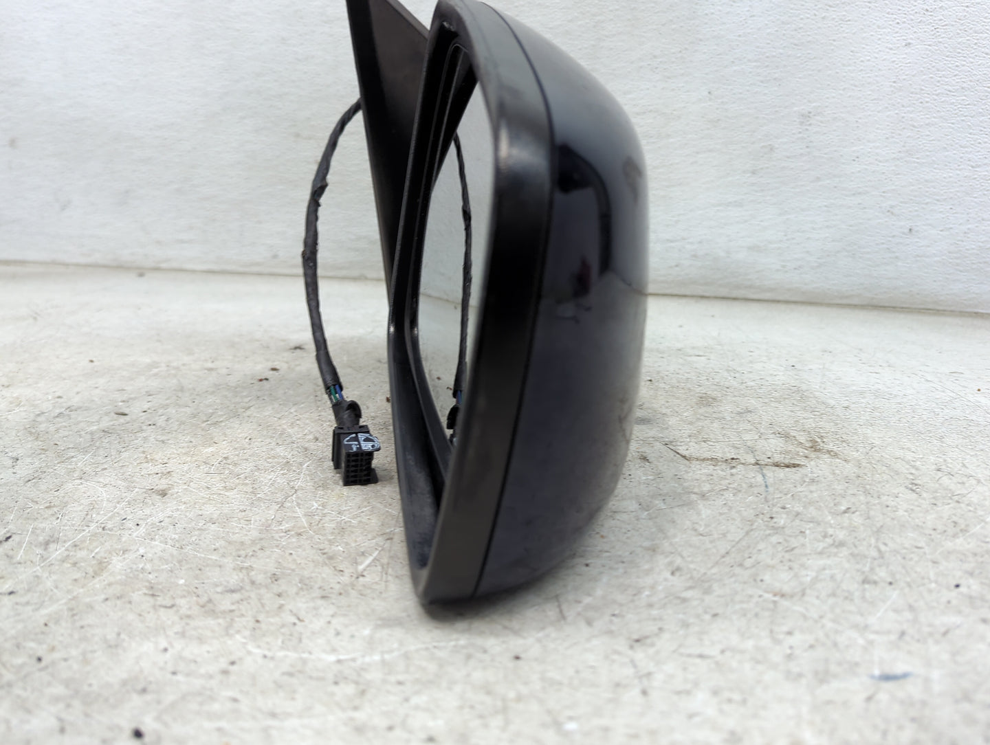 2017 Dodge Journey Passenger Side View Mirror - Right Door Mirror OEM Used - Oemusedautoparts1.com