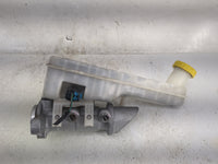 2017 Dodge Journey Brake Master Cylinder 1497980 - Oemusedautoparts1.com