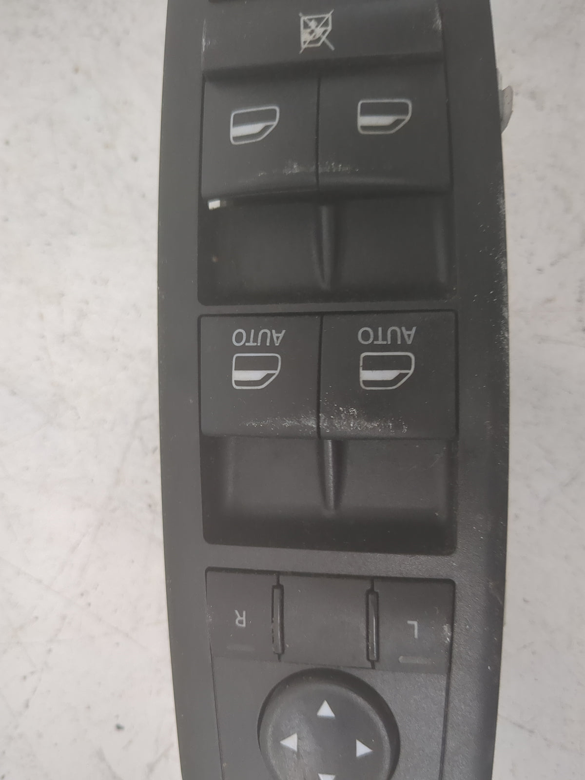 2011-2019 Dodge Journey Master Power Window Switch Replacement Driver Side Left P/N:68139805AD 10095569 Fits OEM Used Auto P