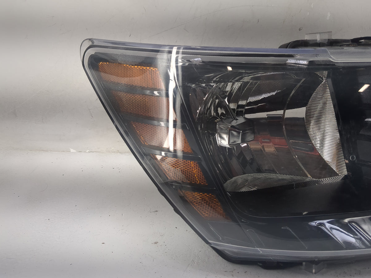 2009-2020 Dodge Journey Passenger Right Oem Head Light Headlight Lamp 1518437 - Oemusedautoparts1.com