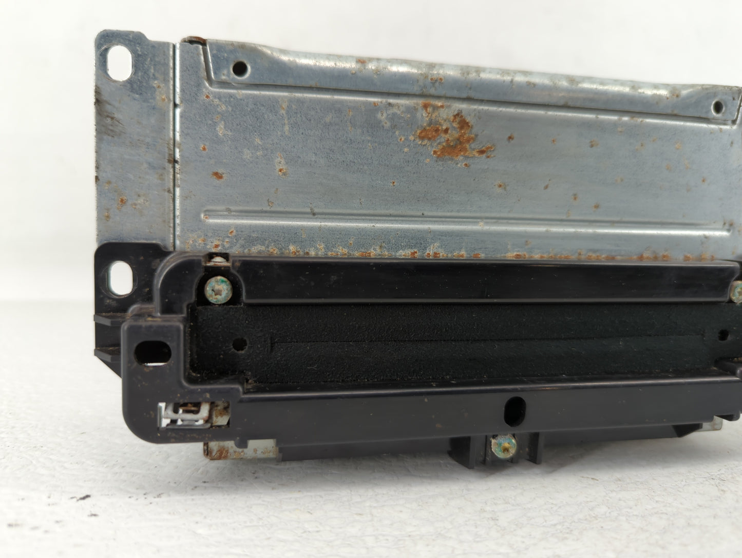 2017 Dodge Journey Am Fm Cd Player Radio Receiver - Oemusedautoparts1.com