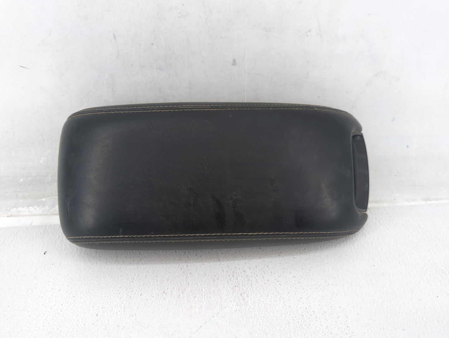 2017 Dodge Journey Center Console Armrest Cover Lid Black - Oemusedautoparts1.com