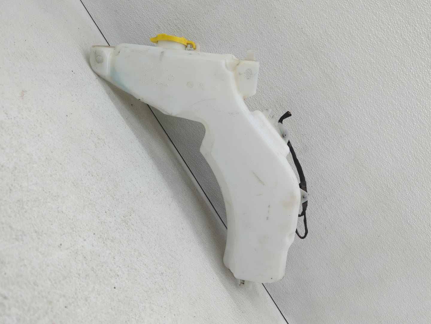 2017 Dodge Journey Windshield Washer Fluid Reservoir Bottle Oem - Oemusedautoparts1.com