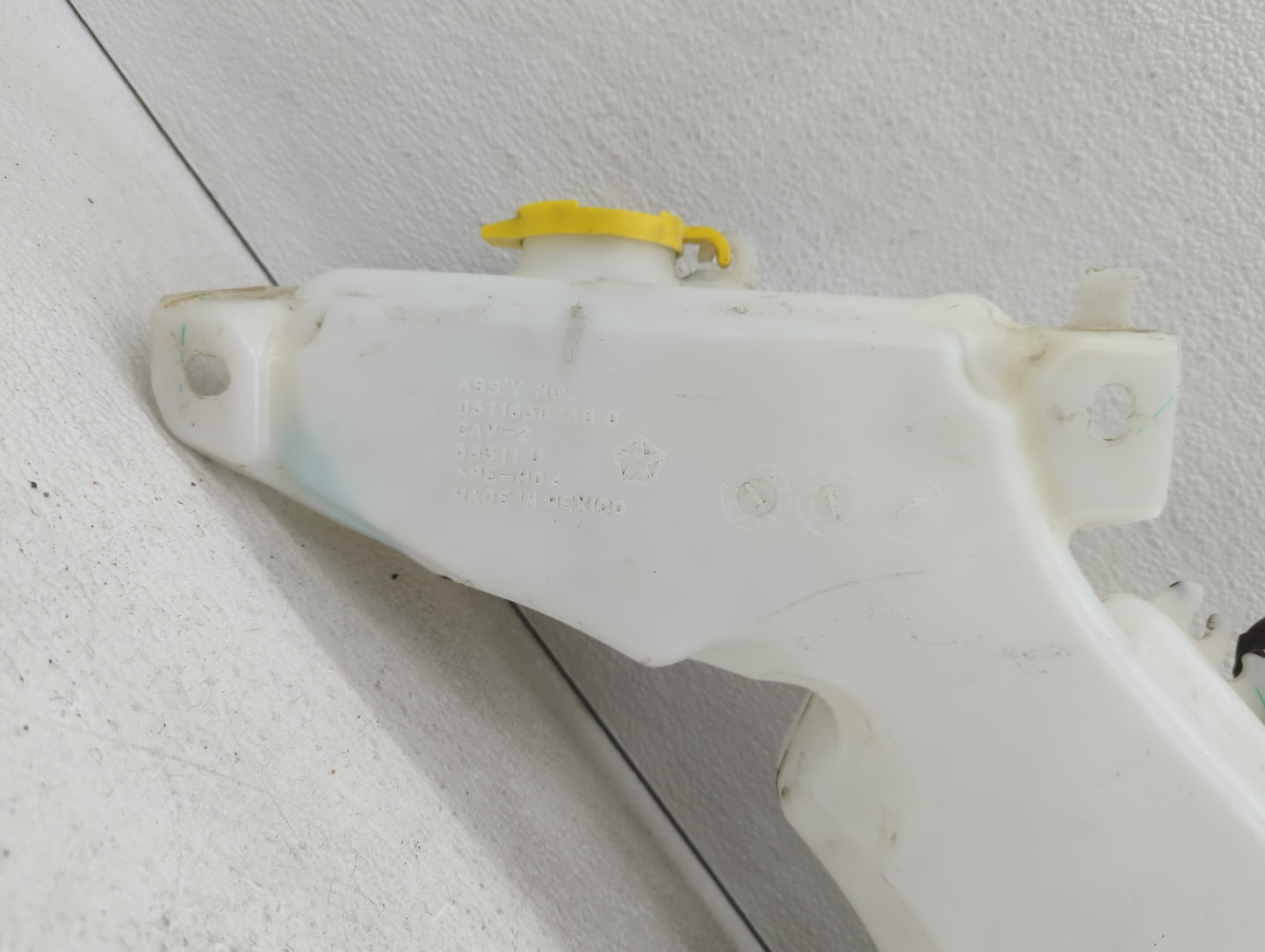 2017 Dodge Journey Windshield Washer Fluid Reservoir Bottle Oem - Oemusedautoparts1.com
