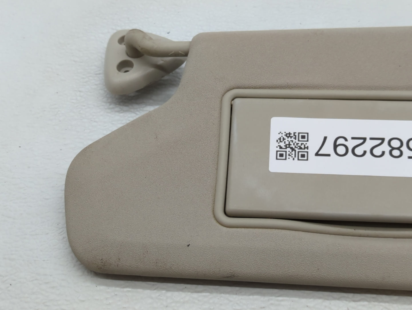 2017 Dodge Journey Sun Visor Shade Replacement Driver Left Mirror Fits OEM Used Auto Parts - Oemusedautoparts1.com