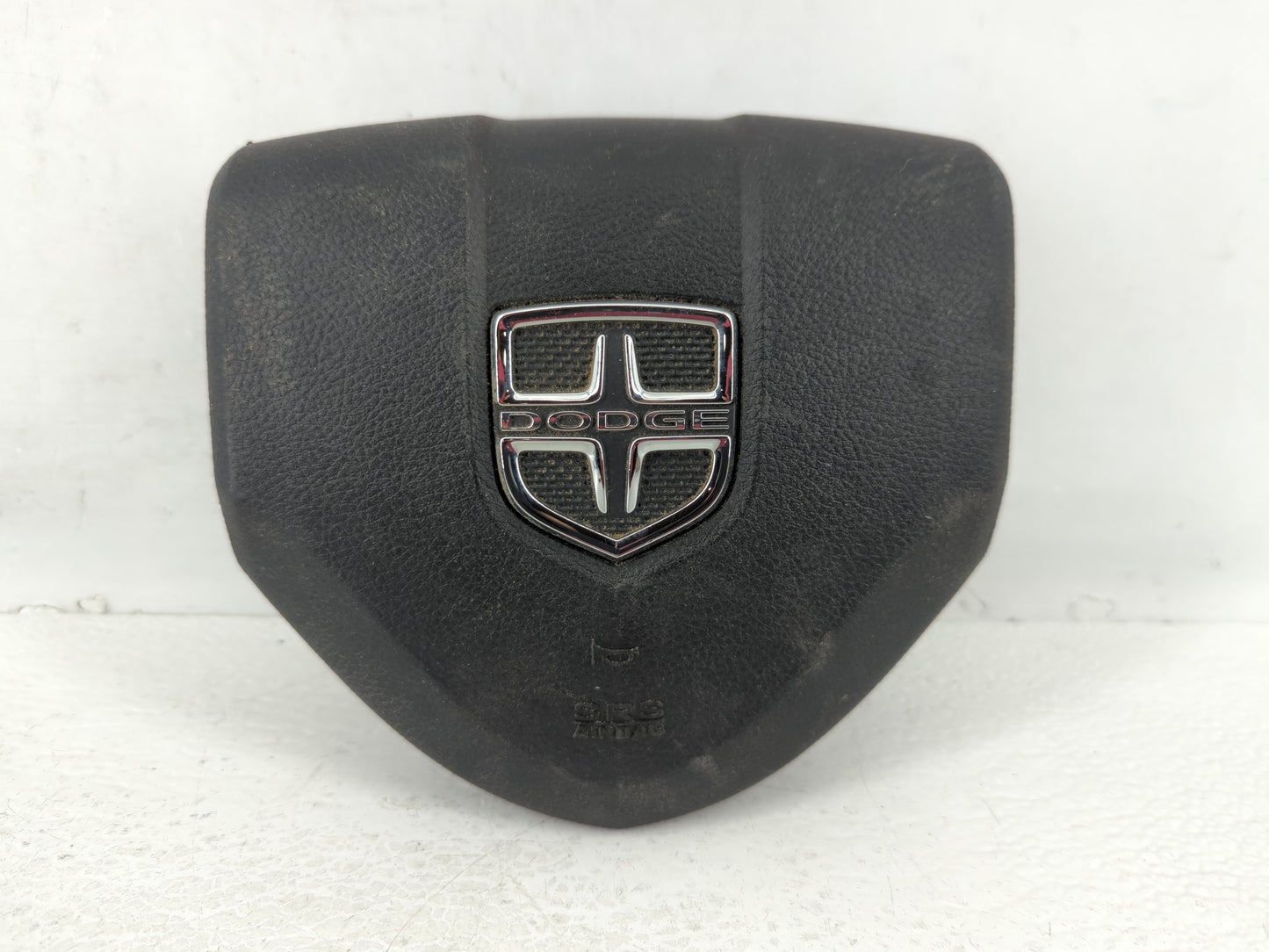 2018-2020 Dodge Journey Air Bag Passenger Right Knee OEM P/N:4JE 713 3K EHU Fits Fits 2018 2019 2020 OEM Used Auto Parts - O