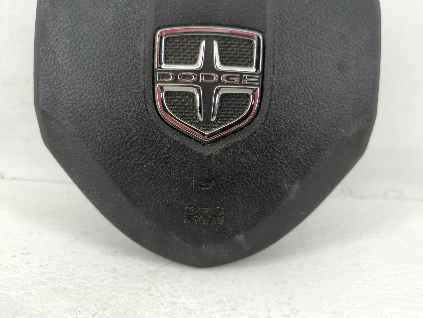 2018-2020 Dodge Journey Air Bag Passenger Right Knee OEM P/N:4JE 713 3K EHU Fits Fits 2018 2019 2020 OEM Used Auto Parts - O