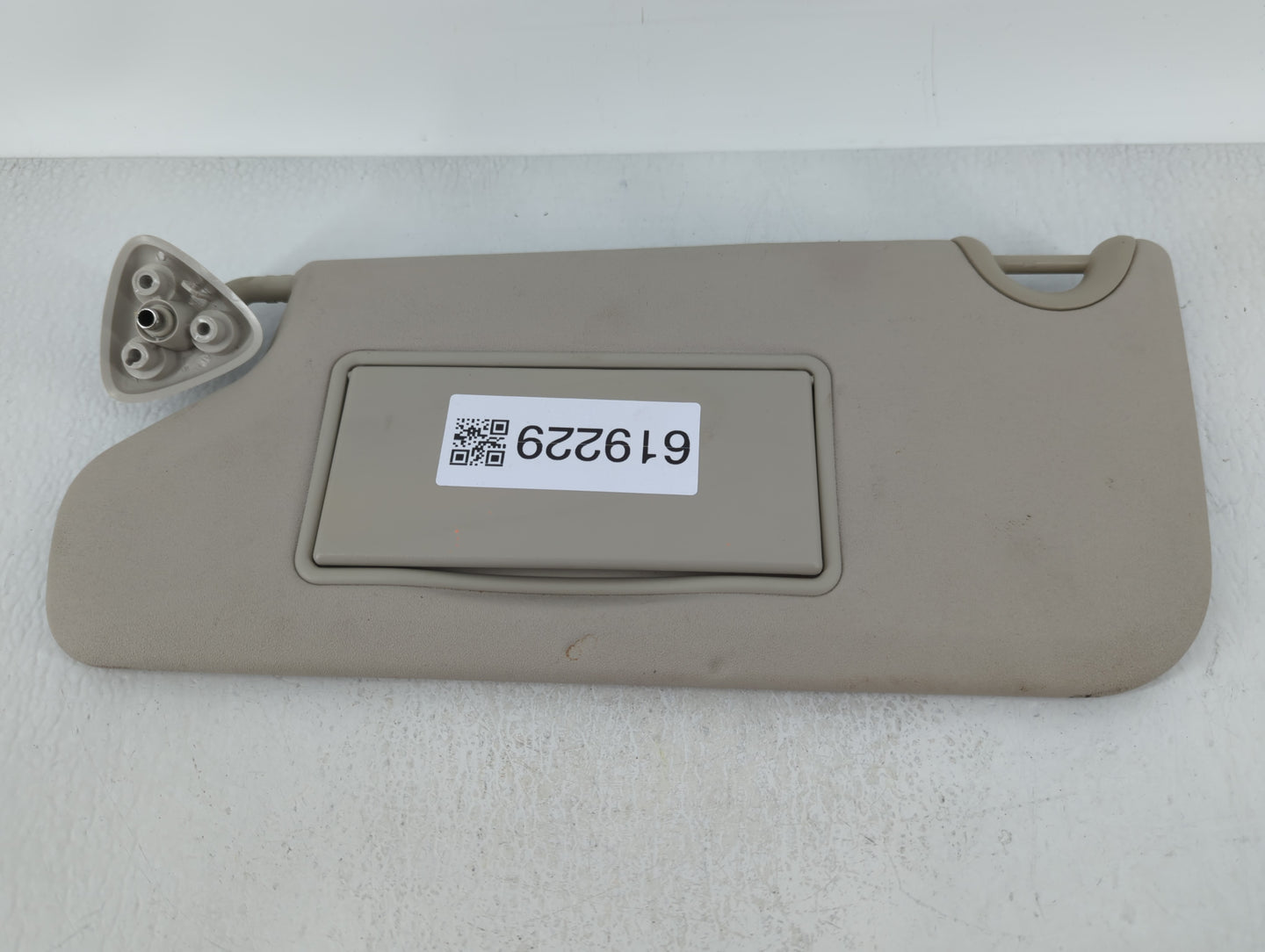2017 Dodge Journey Sun Visor Shade Replacement Driver Left Mirror Fits OEM Used Auto Parts - Oemusedautoparts1.com