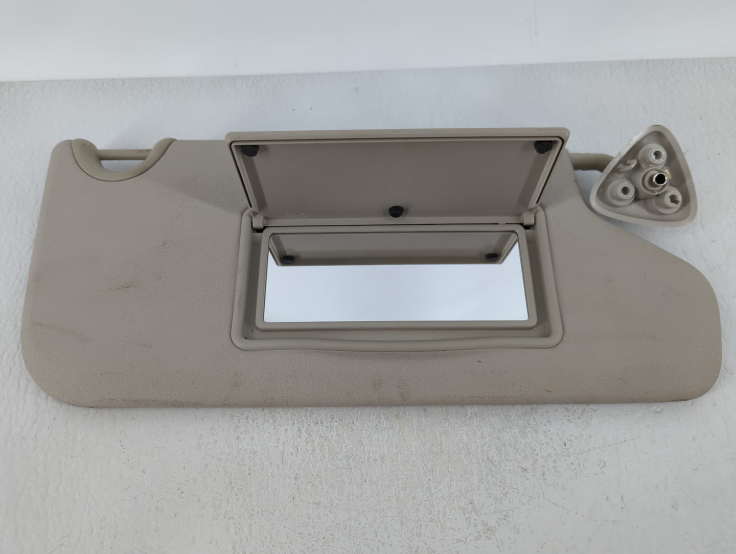 2017 Dodge Journey Sun Visor Shade Replacement Passenger Right Mirror Fits OEM Used Auto Parts - Oemusedautoparts1.com