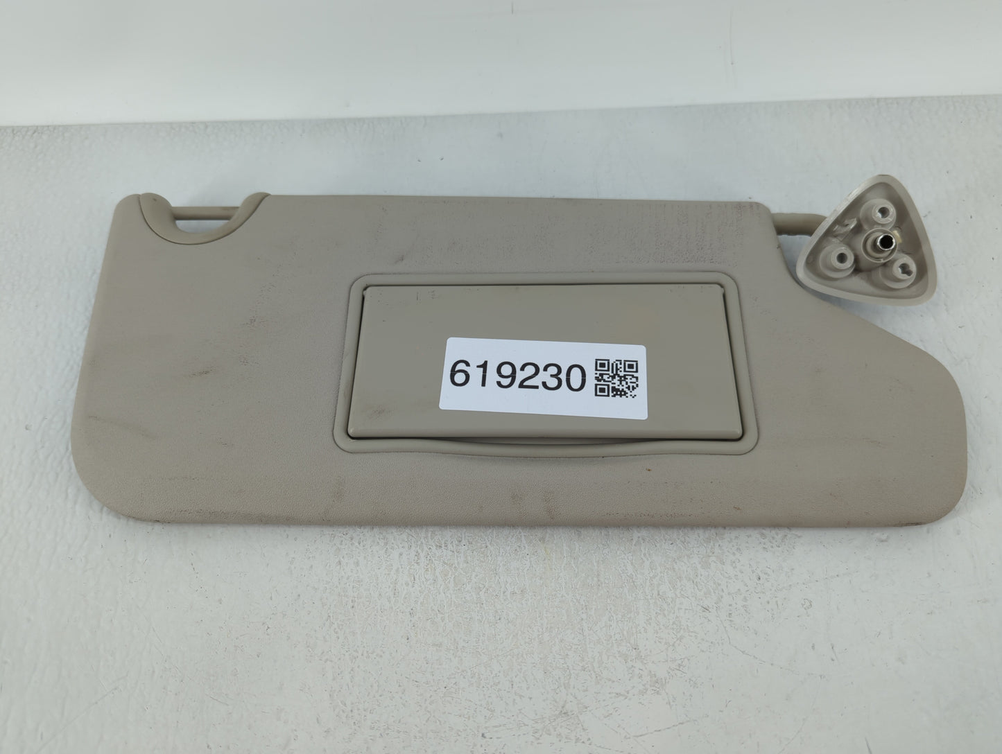 2017 Dodge Journey Sun Visor Shade Replacement Passenger Right Mirror Fits OEM Used Auto Parts - Oemusedautoparts1.com