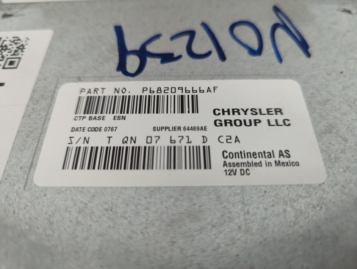 2018-2020 Dodge Journey Am Fm Cd Player Radio Receiver 642141 - Oemusedautoparts1.com