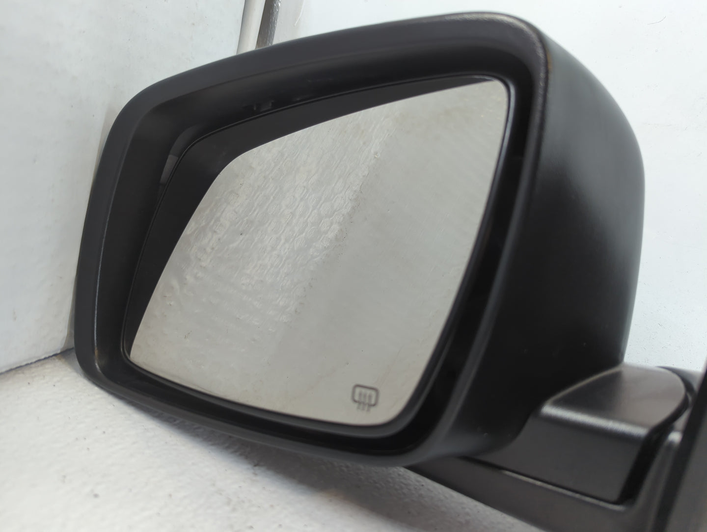 2017 Dodge Journey Driver Side View Mirror - Left Door Mirror OEM Used - Oemusedautoparts1.com