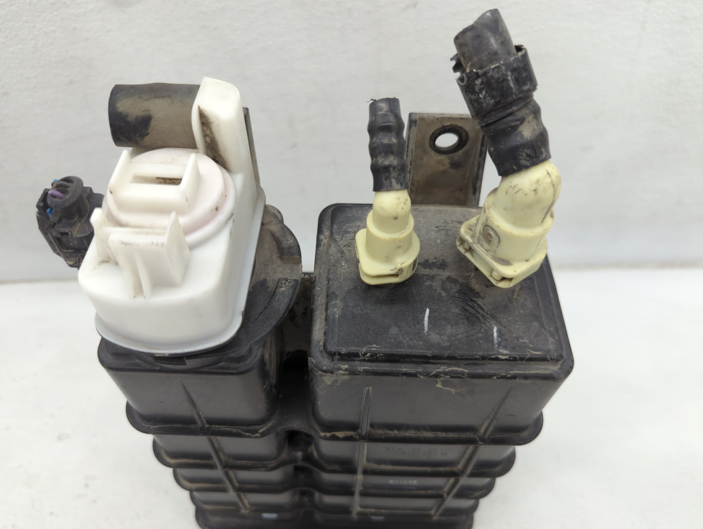 2017 Dodge Journey Fuel Vapor Charcoal Canister 663169 - Oemusedautoparts1.com