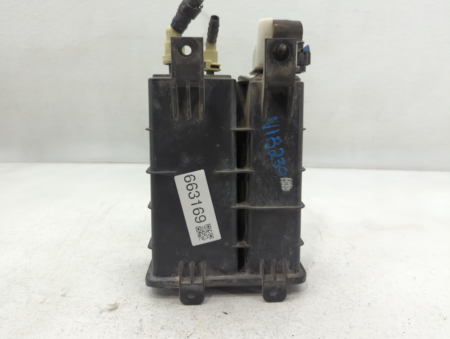 2017 Dodge Journey Fuel Vapor Charcoal Canister - Oemusedautoparts1.com