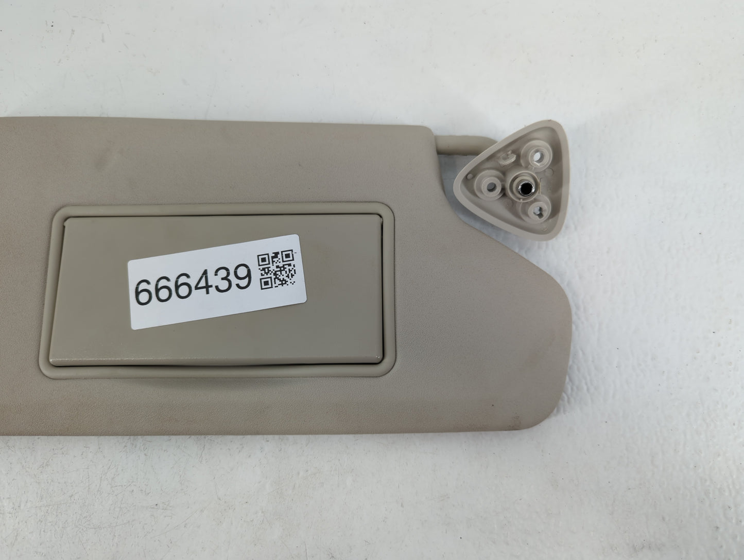 2017 Dodge Journey Sun Visor Shade Replacement Passenger Right Mirror Fits OEM Used Auto Parts - Oemusedautoparts1.com