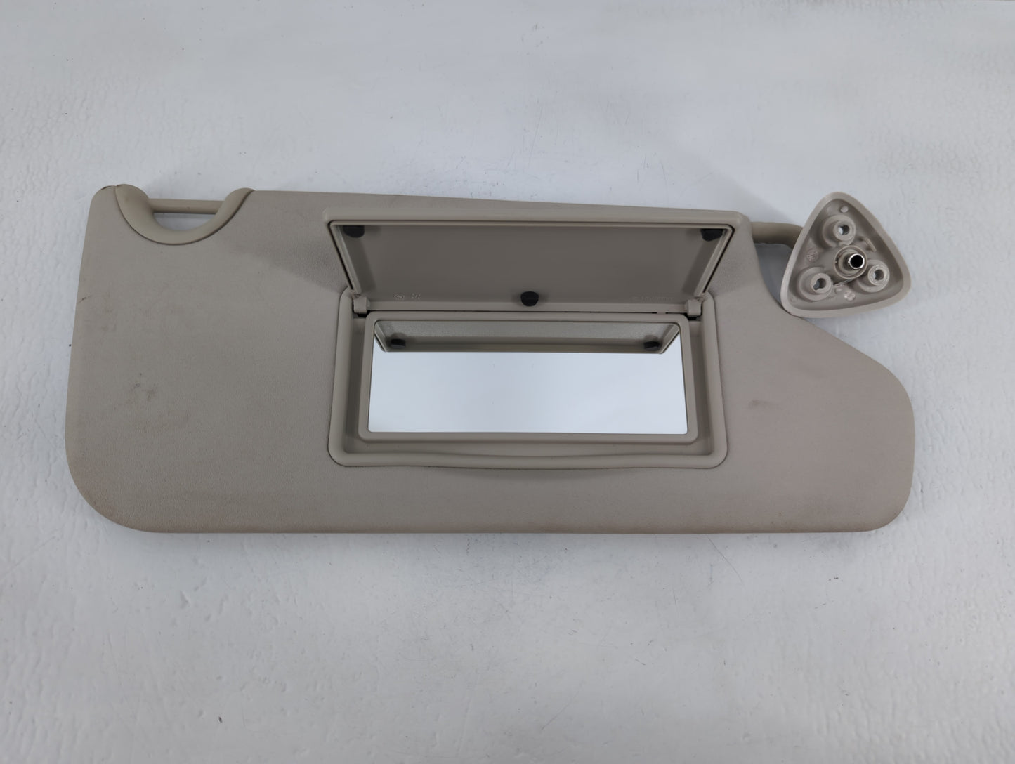 2017 Dodge Journey Sun Visor Shade Replacement Passenger Right Mirror Fits OEM Used Auto Parts - Oemusedautoparts1.com