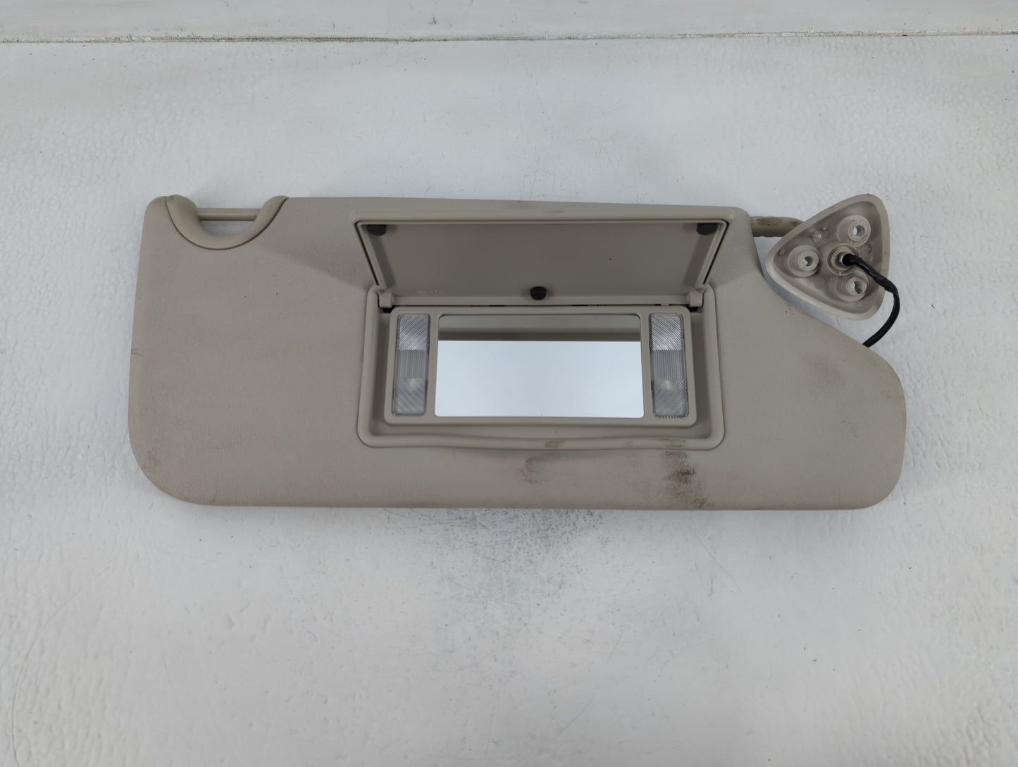 2011-2020 Dodge Journey Sun Visor Shade Replacement Passenger Right Mirror Fits OEM Used Auto Parts - Oemusedautoparts1.com