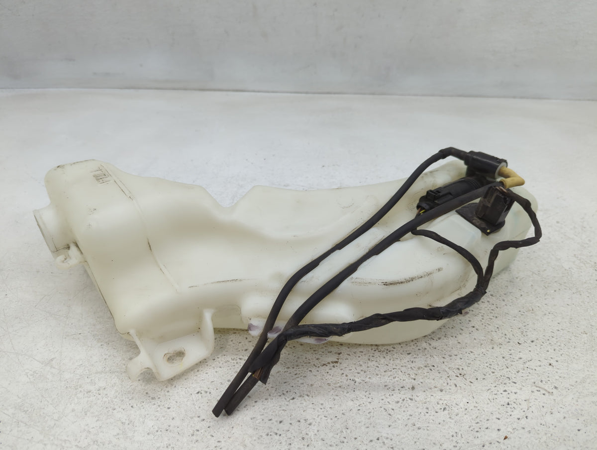 2017 Dodge Journey Windshield Washer Fluid Reservoir Bottle Oem 711981 - Oemusedautoparts1.com