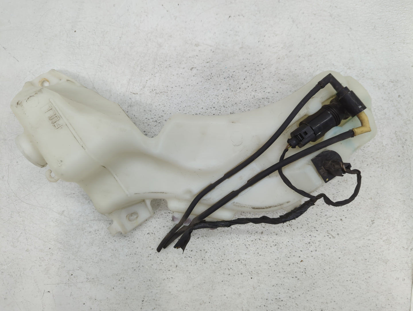 2017 Dodge Journey Windshield Washer Fluid Reservoir Bottle Oem - Oemusedautoparts1.com
