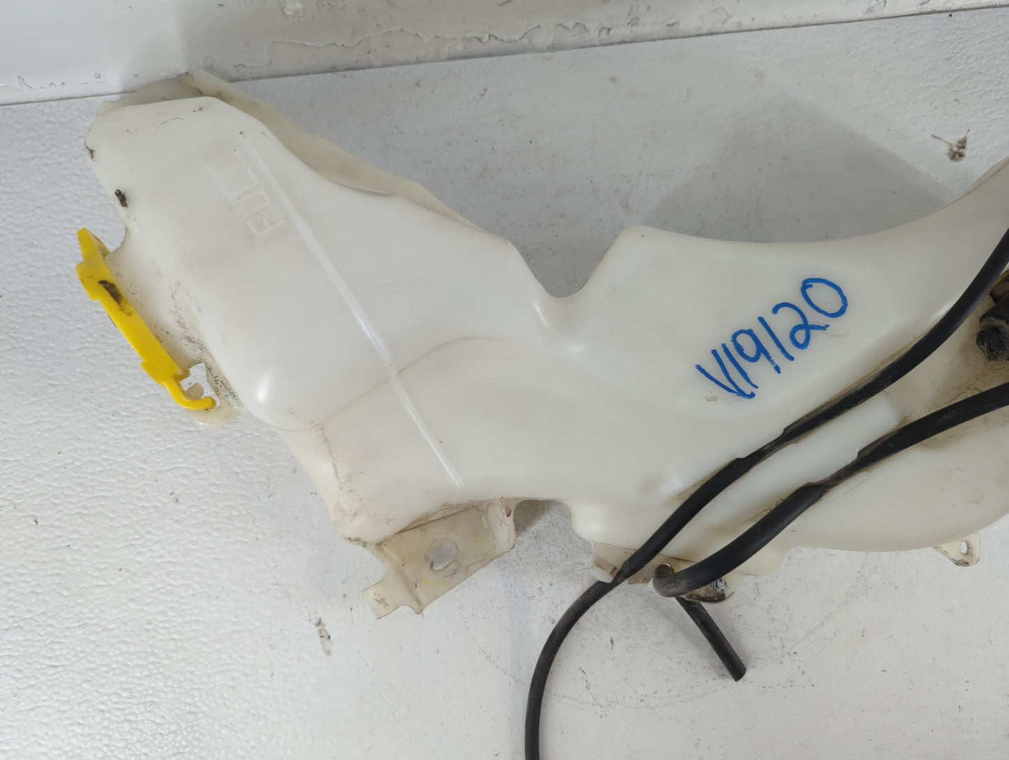 2017 Dodge Journey Windshield Washer Fluid Reservoir Bottle Oem - Oemusedautoparts1.com