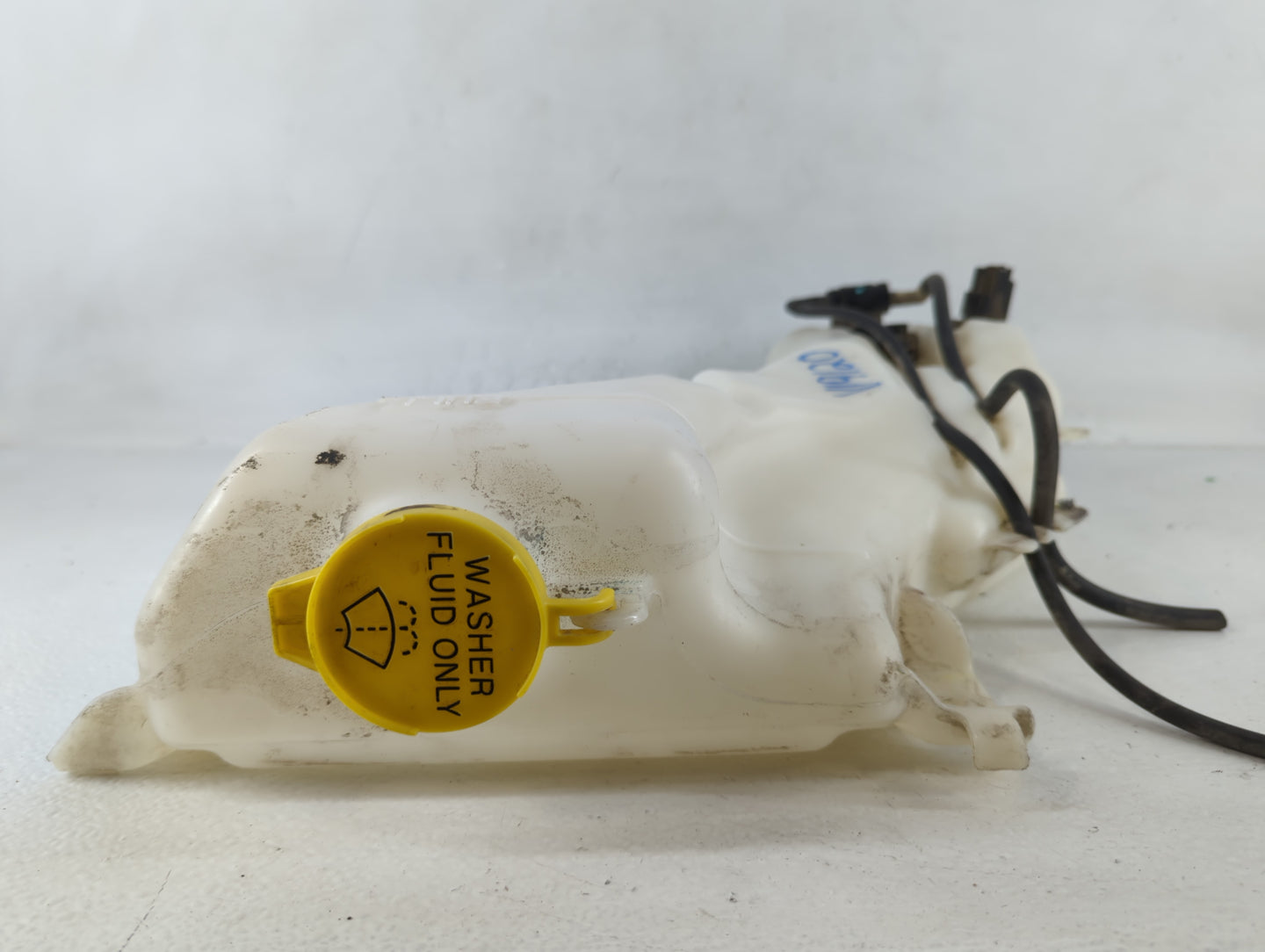 2017 Dodge Journey Windshield Washer Fluid Reservoir Bottle Oem - Oemusedautoparts1.com
