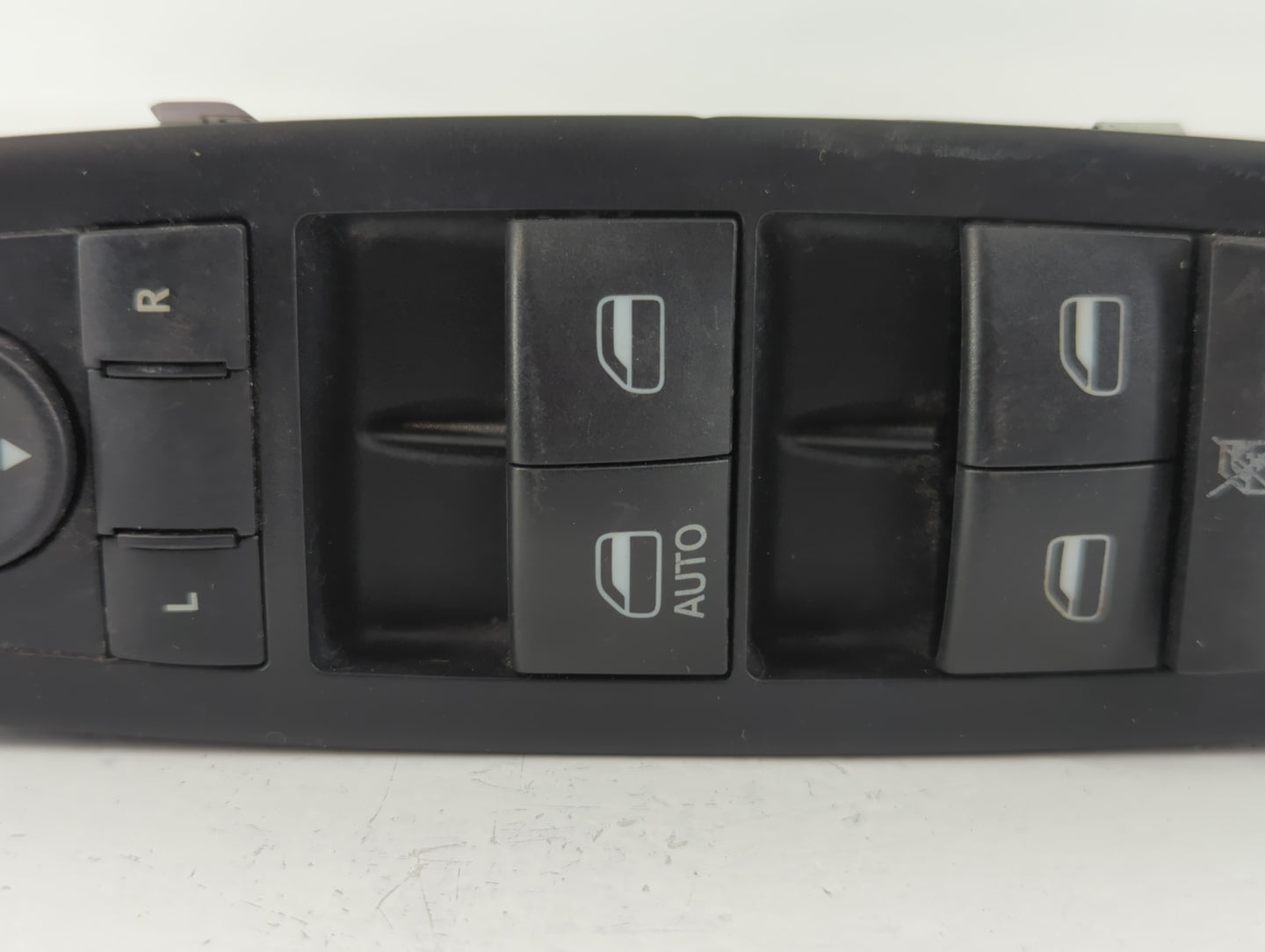 2018-2020 Dodge Journey Master Power Window Switch Replacement Driver Side Left P/N:10139862 68307001AA Fits Fits 2018 2019 