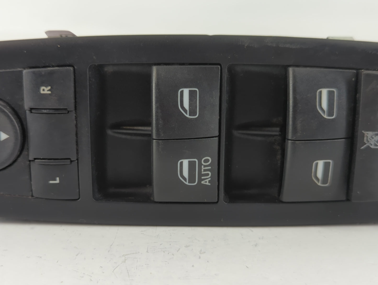 2018-2020 Dodge Journey Master Power Window Switch Replacement Driver Side Left P/N:10139862 68307001AA Fits Fits 2018 2019 