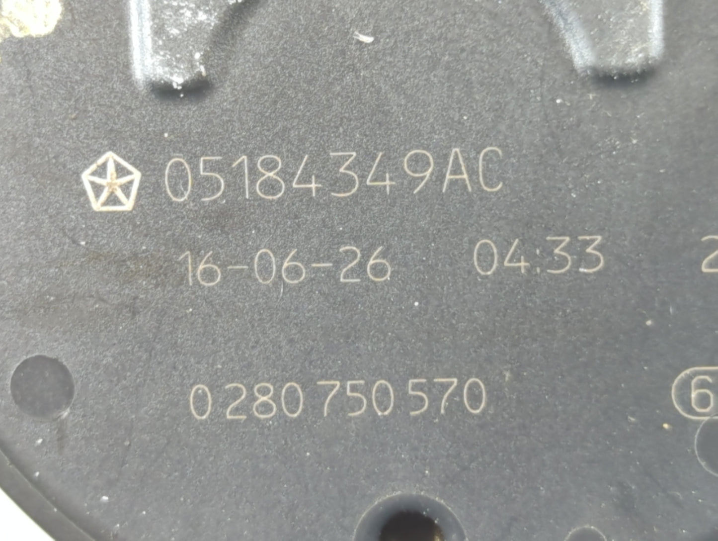 2011-2019 Dodge Journey Throttle Body P/N:0 280 750 570 05184349AC Fits OEM Used Auto Parts - Oemusedautoparts1.com