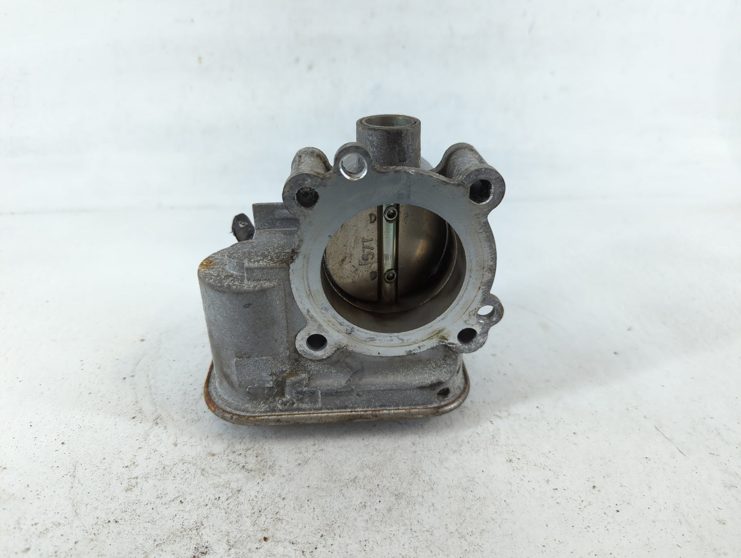 2009-2018 Dodge Journey Throttle Body Fits Fits 2007 2008 2009 2010 2011 2012 2013 2014 2015 2016 2017 2018 OEM Used Auto Pa