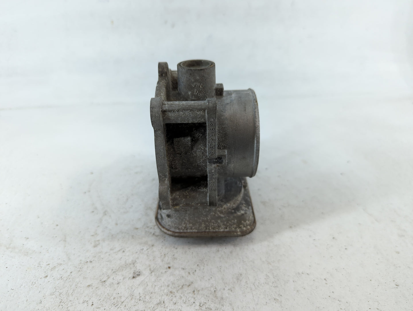 2009-2018 Dodge Journey Throttle Body Fits Fits 2007 2008 2009 2010 2011 2012 2013 2014 2015 2016 2017 2018 OEM Used Auto Pa